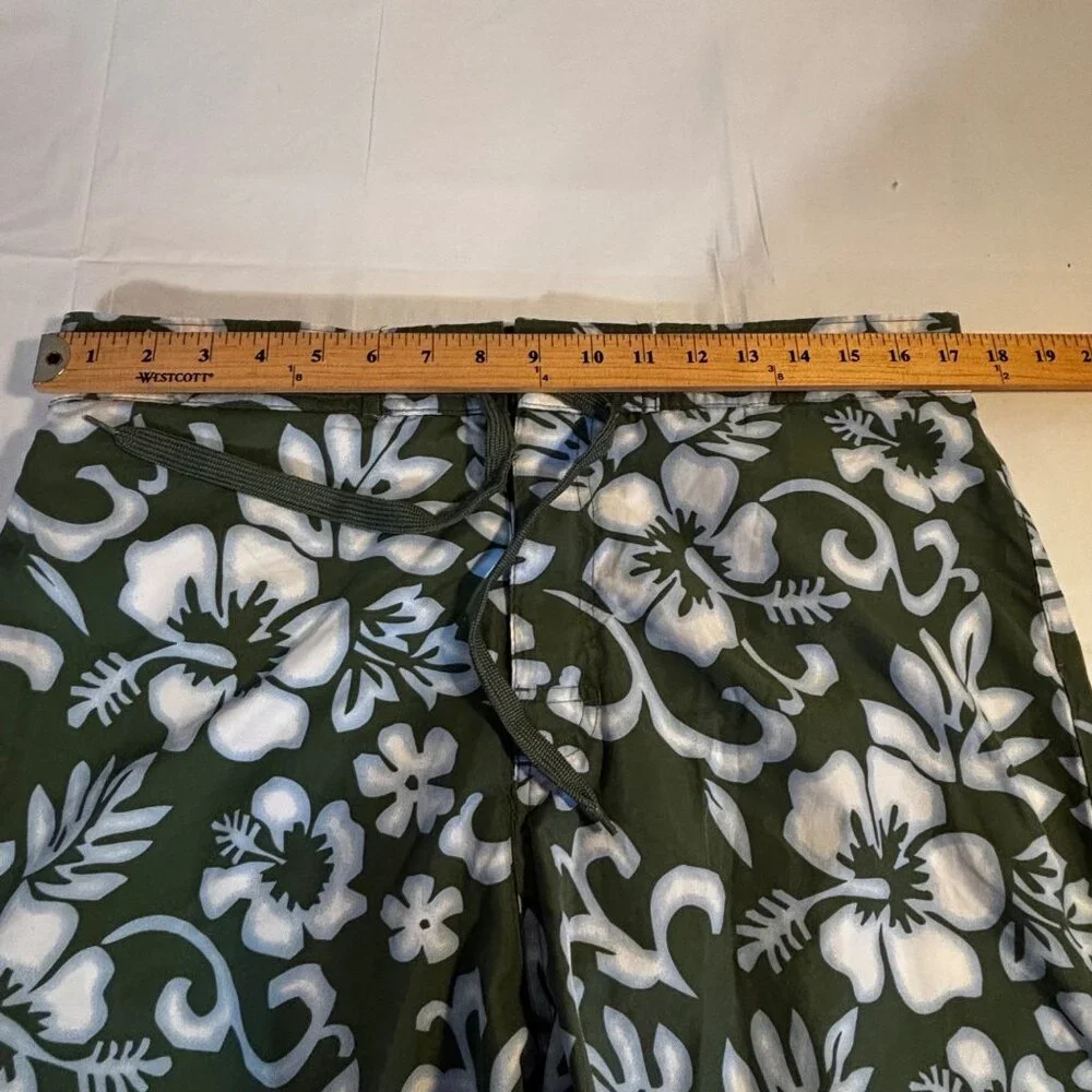 Canyon River Blues Green/White Hawaiian Floral Board‎ Shorts Swim Trunks Men’s L